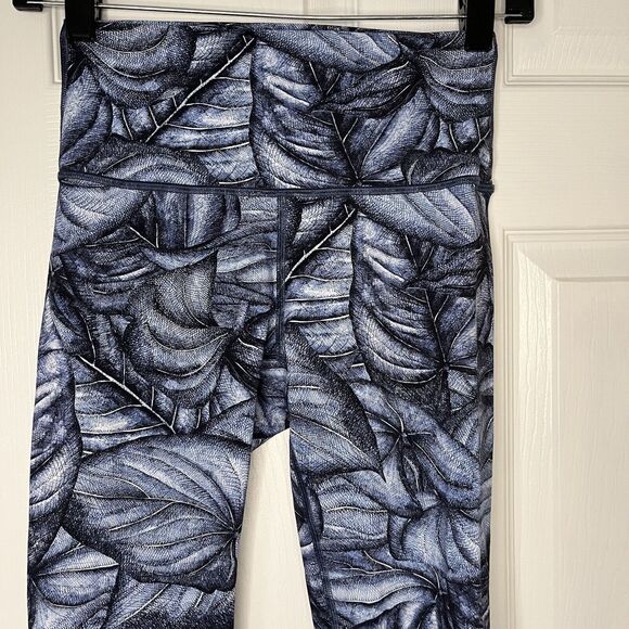 Lululemon Size 6 Wunder Under Hi-Rise Leggings Nulux Print EUC - Picture 3 of 7